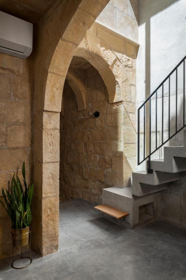 Numru 27 Expertly Restored Small House Of Character Cospicua Exterior foto